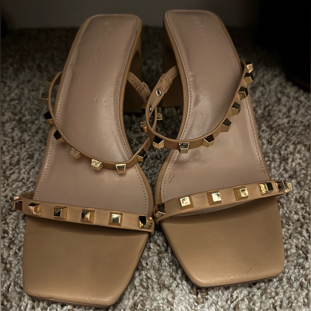 Gold-Studded Nude Square-Toe Women’s Sandals